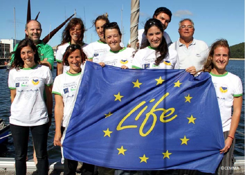 CEMMA observers team and Gran Bahía II skippers ©CEMMA
