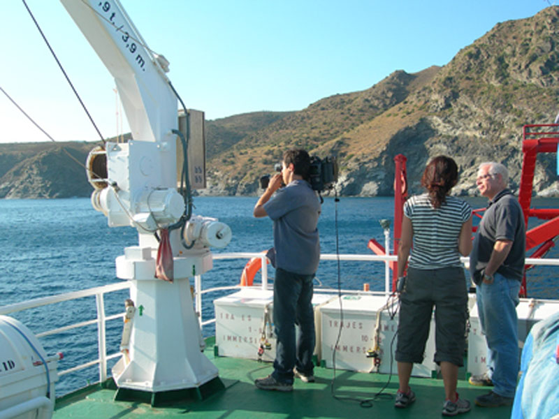 Preparando la entrevista: el equilibrio entre el máximo de recursos para comunicación y la mínima interferencia en las tareas que se desarrollan /When preparing a press interview there should be a balance between the communication duties and the minimal t