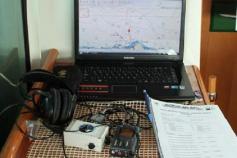 Ordenador conectado al segundo GPS y equipo de acústica ©CEMMA